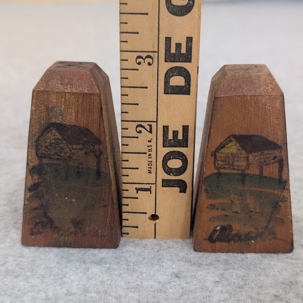 Vintage Hand Painted Wooden Cabin Salt and Pepper Shakers Rustic Folk Art Set - Picture 8 of 8
